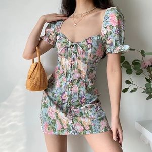 Vintage romantic cottagecore mini floral dress XS lace up